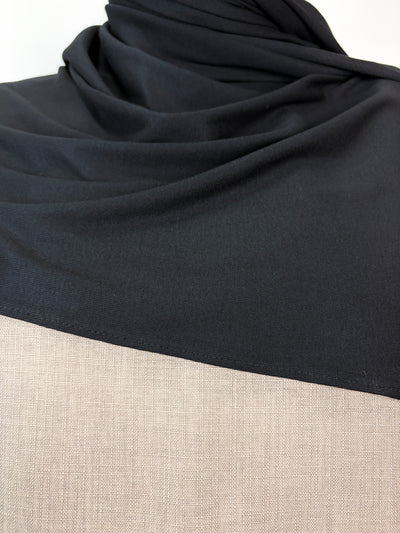 Hijab-Schwarz
