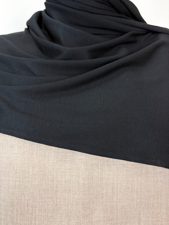 Hijab-Schwarz
