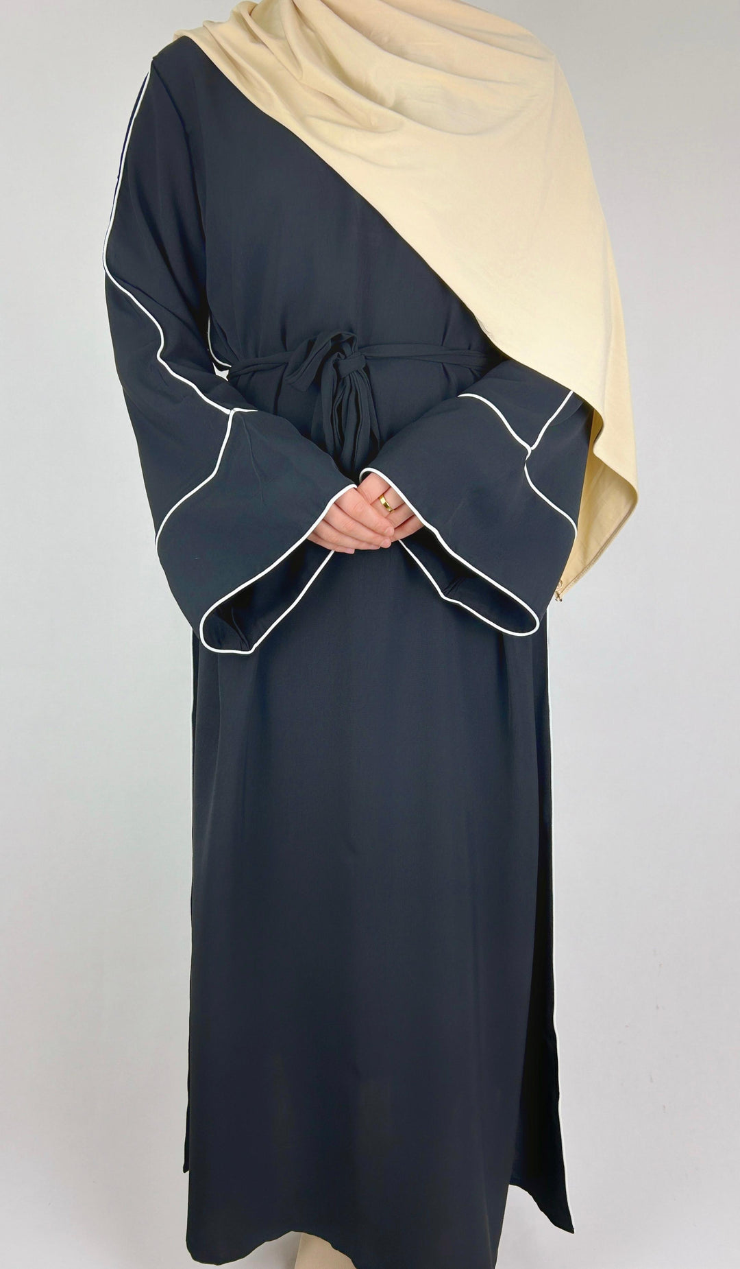 Sahar Lines - Abaya