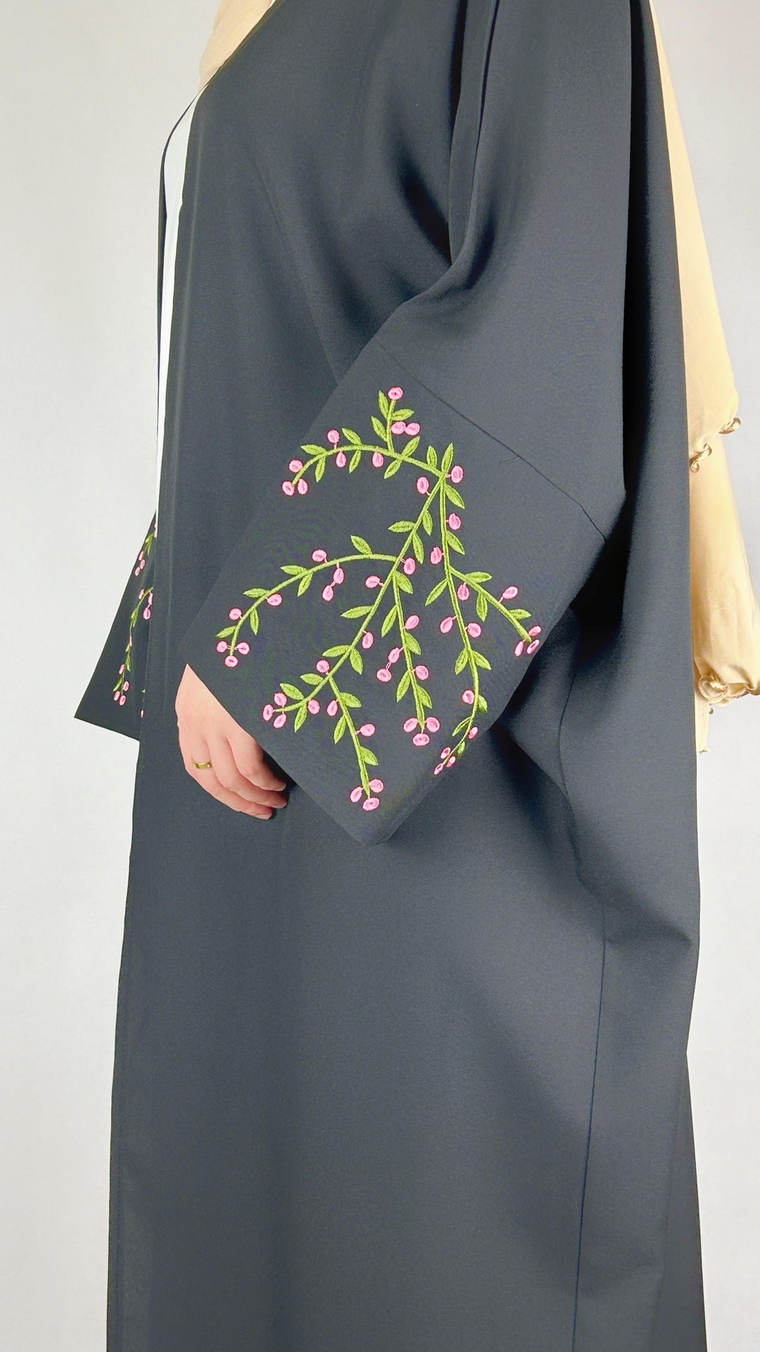Auroa - Offene Abaya